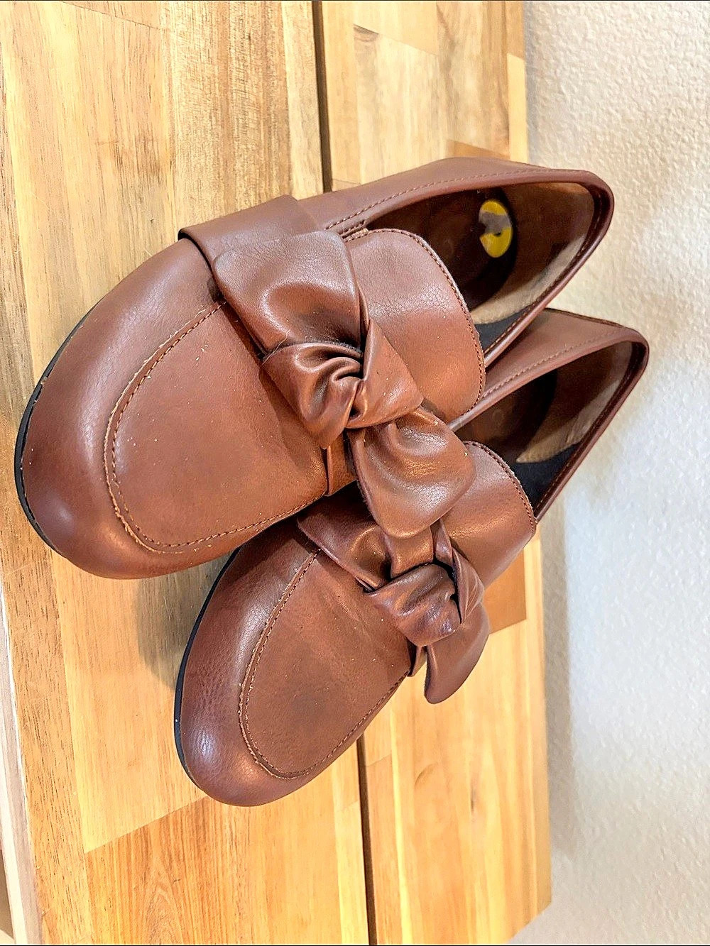 B.O.C. Born Concept Brown Bow Moccasin Flats